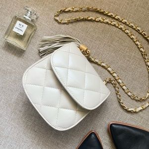 Vintage quilted leather chain flap